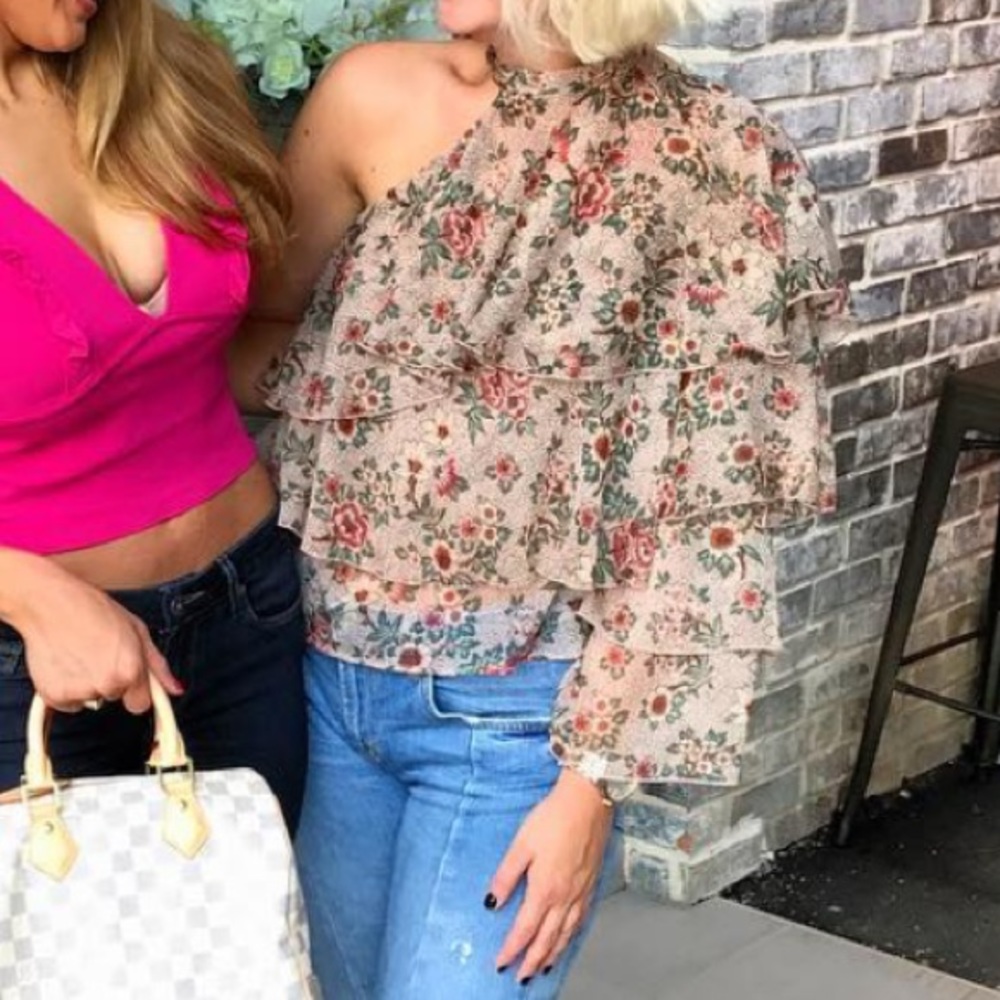 Zara top - size small